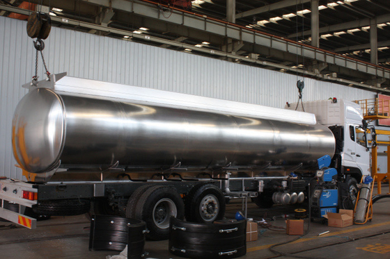 Hohan Fuel Tank Truck 12 Wheels For Oil Transporting Model ZZ1315M4666C1
