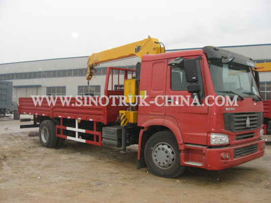 SQ5SK3Q Truck Mounted Crane , 5 TON Telescoping Boom Crane For Diesel 4×2 Cargo Truck