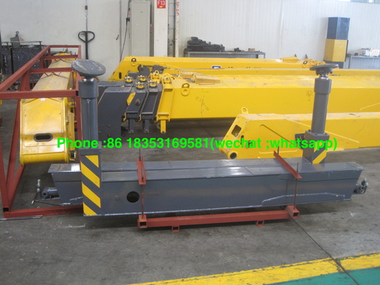 SQ10SK3Q 25TM Telescoping Boom Crane , Dump Truck With Crane Low Power