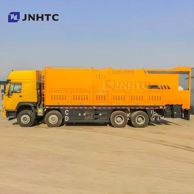 8x4 Rubber Asphalt Gravel Macadam Synchronous Sealing Truck HOWO A7