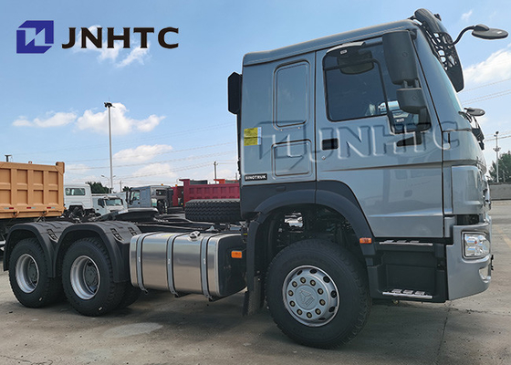 6x4 Sinotruk Howo Prime Mover 25 Tons Trailer Head Truck 371HP