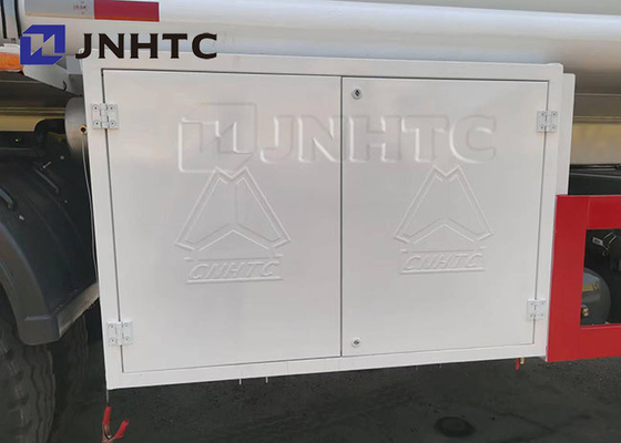 6x4 20000L 371Hp Sinotruk Howo Oil Tanker Truck Diesel Fuel