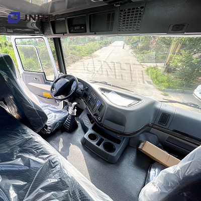 Sinotruk howo Cargo Truck 4x2 25 Tons  300hp cheap and fine for sale