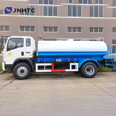 5000L Tank Sinotruk Howo Light Water Tank Truck 6 Wheels 5 Cbms