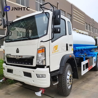 5000L Tank Sinotruk Howo Light Water Tank Truck 6 Wheels 5 Cbms