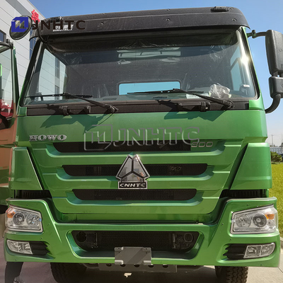 Lightweight  Left Hand Drive Howo Cargo Truck 4x2 6 Wheels 300hp