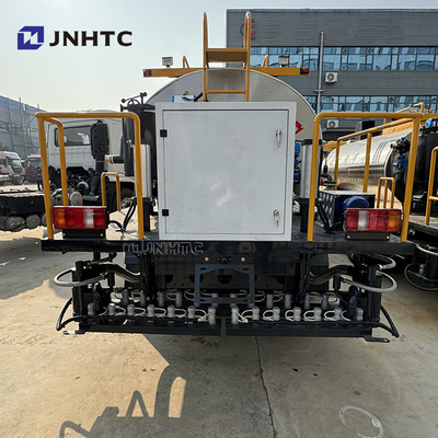 China Hot Sell Howo 4 Cbms Road Intelligent Asphalt Distributor Trucks NEW Bitumen Sprayer Asphalt Distribution Truck