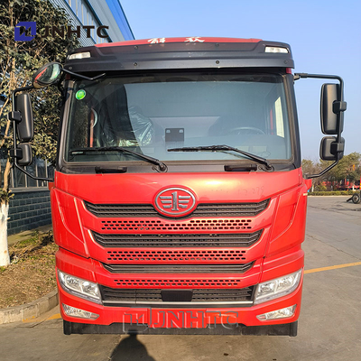 FAW Fuel Tank Truck Oil Tanker 4X2 5M3  6 Wheel Weatherproof With Steel Framed Structure