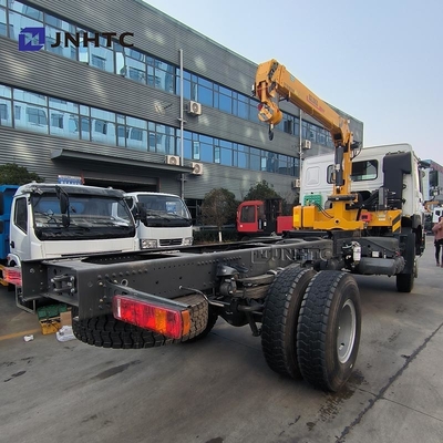 Heavy Truck HOWO Diesel Cargo Truck 4x4 6 Wheeler Chassis With Crane High Quality
