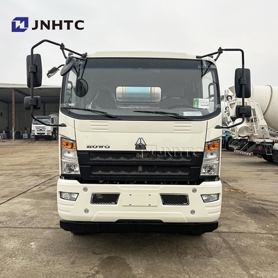 New HOWO Mini Concrete Mixer Truck With White Color 4X2 4cbm 6 Wheels High Quality