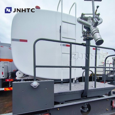 New Product Sinotruk Howo Water Tank Truck 8X4 400HP 10 Tires Tanke Water Hot Sale