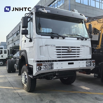 Best HOWO Diesel Cargo Truck 4x4 6 Wheeler Chassis With Crane High Quality
