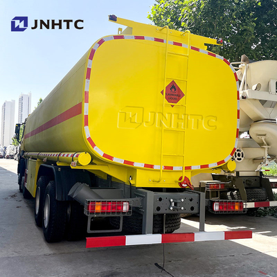 Sinotruk Howo Oil Tank Truck 8X4 400HP LHD Diesel Fuel Oil Refueling Tanker Delivery
