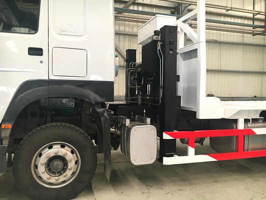 SINOTRUK  6 X 4  Heavy Cargo Truck Landing Leg Lift System For Towing Semi Trailer