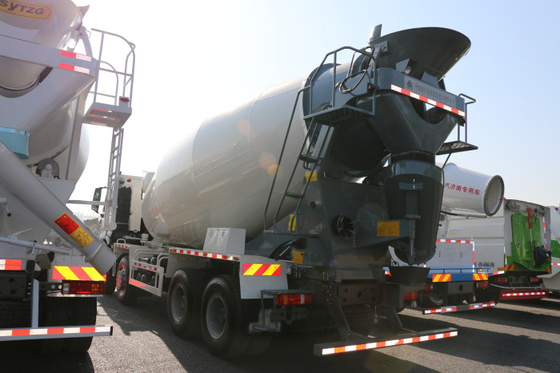 12 Wheels 8×4 Concrete Mixer Truck One Bed Weatherproof For Construction