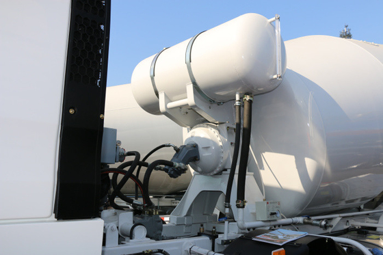 HOWO A7 6×4 6m3 Concrete Mixer Truck 3 Axle 10 Wheels For Construction Site