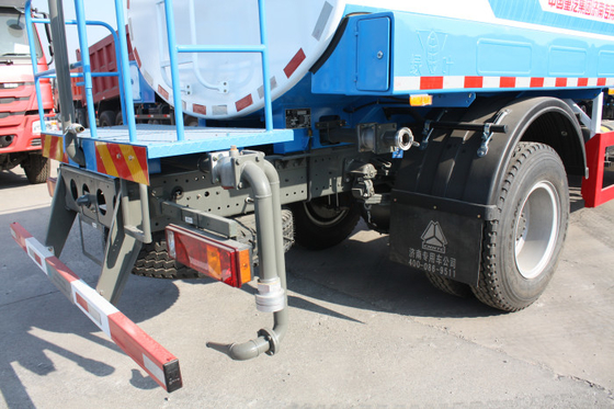 10 Wheels 336hp 5000 Gallon Water Truck Weather Proof With 60m³/H Flowing Rate