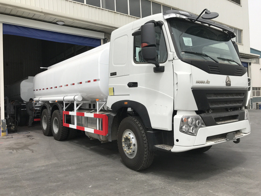 RHD Heavy Duty Oil Tanker Lorry For Transportation Multicolor Optional