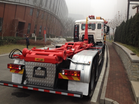 12 Wheels 366hp Hook Lift Bin Trucks To Transport Urban Living Non Toxic Garbage