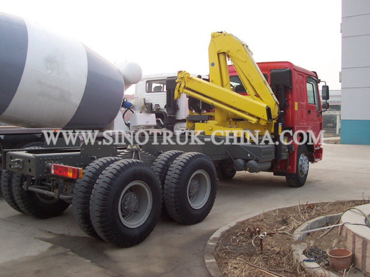 6×4 Prime Mover Truck Mounted Hydraulic Crane Red / Yellow Model ZZ4257N3247W