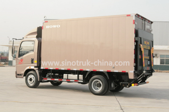 4x2 Euroii Howo 7000kg Refrigerated Box Truck With Yunnei Engine And 6 Triangle Tire