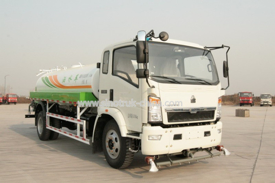 LHD / RHD 4X2 5CBM Water Sprinkler Truck Diesel Fuel Type Size 5995 X 2050 X 2350mm