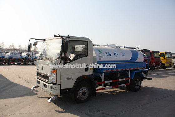 Wheel Base 3360mm 4X2 Light Duty Commercial Trucks 10CBM  Tank For Water Sprinkler