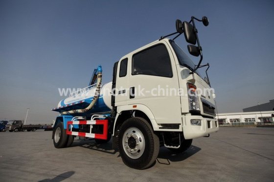 HOWO Light Sewer Vacuum Truck 6 Wheels 10 Tons Loading 116hp Model SHMC5107GXW