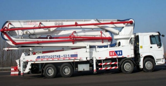 Sinotruk HOWO Concrete Pump Truck With 21m Flexible And Efficient Telescopic Boom
