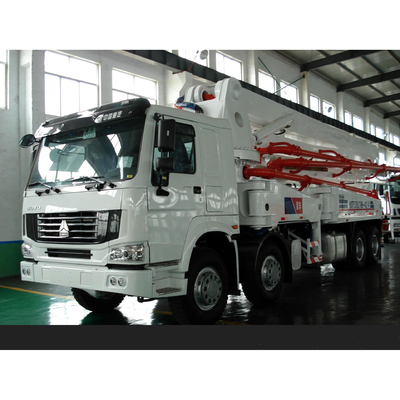 8×4 HOWO Cement Pump Truck / Concrete Boom Pump Truck For Construction