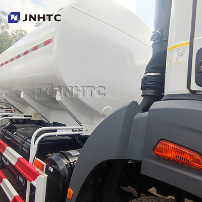 New BEIBEN 4x2 15m3 Sprinkler Truck For Road Dust Prevention Price