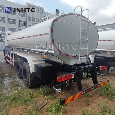 New BEIBEN 4x2 15m3 Sprinkler Truck For Road Dust Prevention Price