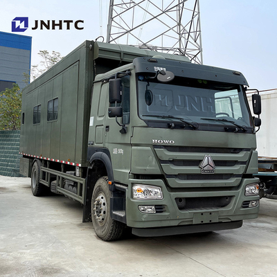 HOWO 4x2 6 Wheels Camping Car Kitchen Restaurant Dining Truck Vending Vehicle Cargo Truck For Sale