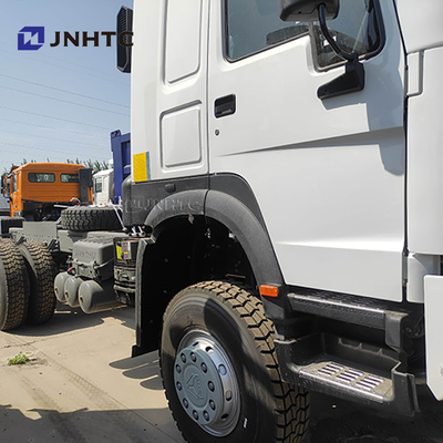 HOWO 6X6 Dump Truck Chassis 20m3 380hp 10 Wheels For 40-50t Front Lifting