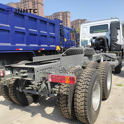 HOWO 6X6 Dump Truck Chassis 20m3 380hp 10 Wheels For 40-50t Front Lifting