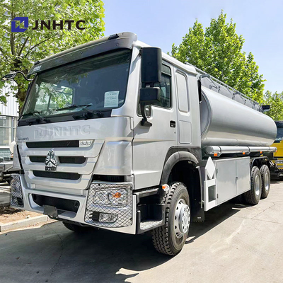 Sinotruk Howo Oil Tank Truck 6X4 400HP LHD Diesel Fuel Oil Tank Truck Good Price