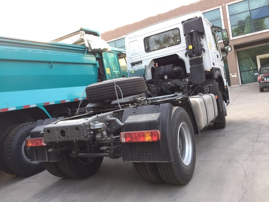 Heavy Prime Mover Truck Sinotruk Howo 4x2 6 wheel 336HP 400L Fuel Tank