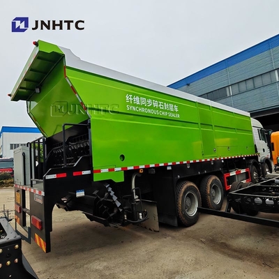 HOWO 8X4 350HP 12 Wheel Dump Truck Chassis With Synchronous Gravel Sealing Truck