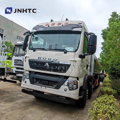 SINOTRUK HOWO Fuel Tank Truck 8X4 Drive Wheel Euro 3 Emission Standard Oil Tank Truck Tanker Truck