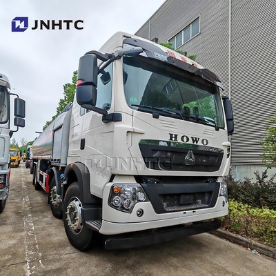 SINOTRUK HOWO Fuel Tank Truck 8X4 Drive Wheel Euro 3 Emission Standard Oil Tank Truck Tanker Truck