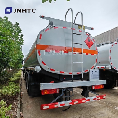 SINOTRUK HOWO Fuel Tank Truck 8X4 Drive Wheel Euro 3 Emission Standard Oil Tank Truck Tanker Truck