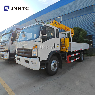 SINOTRUCK 4X2 6 Wheels Cargo Truck With Crane Truck Mounted Crane For Sale