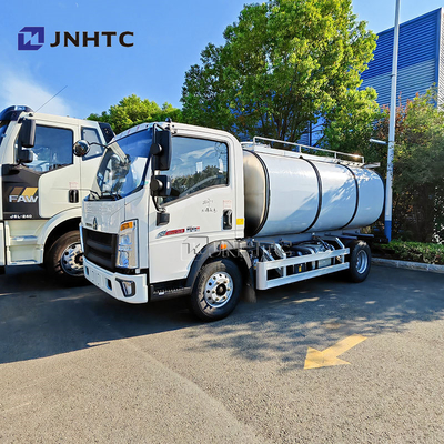 Sinotruk Howo 4x2 Light Fuel Oil Truck Tanker 4200 Liters Diesel Oil Fuel Tank Trucks