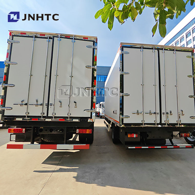 Hot Sale HOWO 6 Wheels 4x2 Small Manual Freezer Truck Refrigerated Container Truck