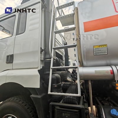 New Shacman M3000 Oil Tank Truck 6*4 340hp-400hp For Oil Transportation Fuel Truck