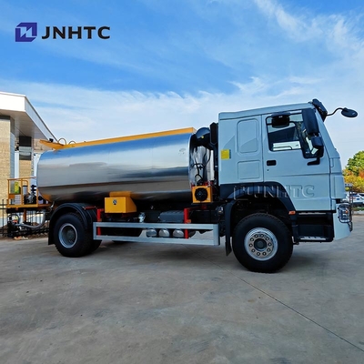 HOWO 4X2 340HP Intelligent Bitumen Spreader Asphalt Spraying Equipment Trucks