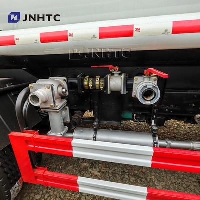 NEW HOWO Light Water Truck  4x2 5000 Liter 5Ton Water Carrier Tanker Truck Price