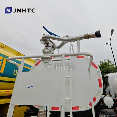 NEW HOWO Light Water Truck  4x2 5000 Liter 5Ton Water Carrier Tanker Truck Price