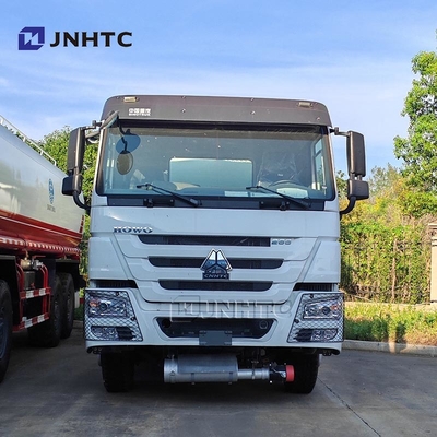 Howo Oil Tanker Trucks 4X2 266HP 30000 liters Fuel Transport Fuel Tanker Trucks