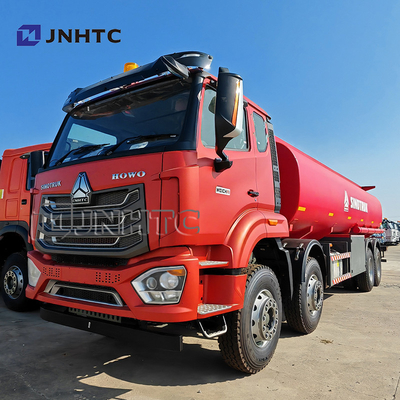 Howo NX Oil Tanker Trucks 8X4 400HP 30000 liters Fuel Transport Fuel Tanker Trucks
